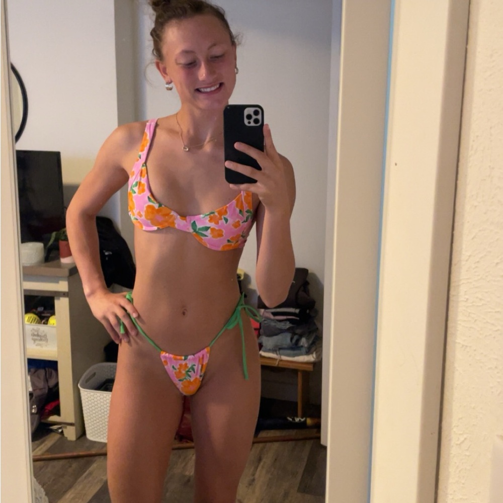 Princess Polly bikini set